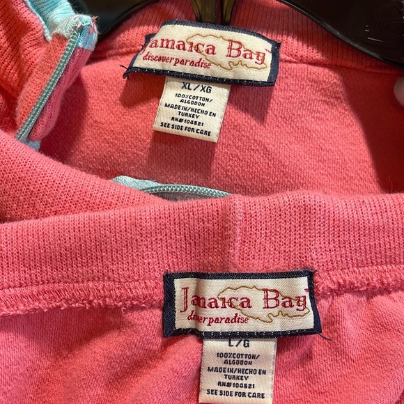 Jamaica Bay 2Pc. Jogger. Coral W/ Mint Green Trim Top XL. Bottom L. $R120. GUC - Picture 7 of 7